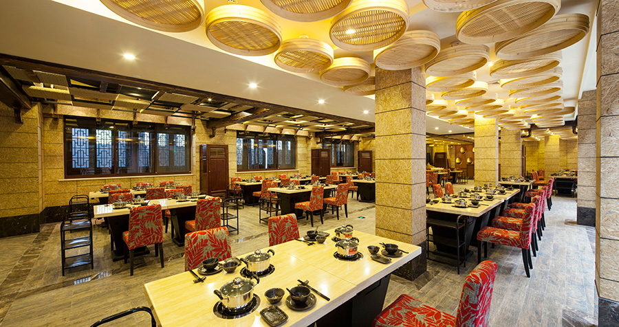 各餐厅营业时间:通安中餐厅中餐11:00-13:00,晚餐17:30-20:00,将军府